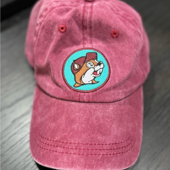 Buc-ee’s dark pink embroidered cap - Picture 1 of 3